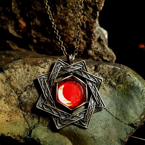 Exploring the Varied Designs of the Arkqy Amulet: Finding the Right Fit